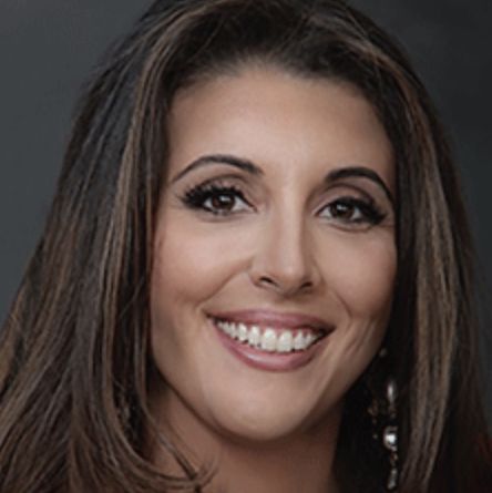 Dr. Adriana  Lombardi  M.D.