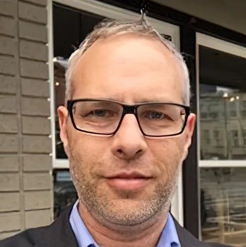 Adam  Rosendorff M.D.