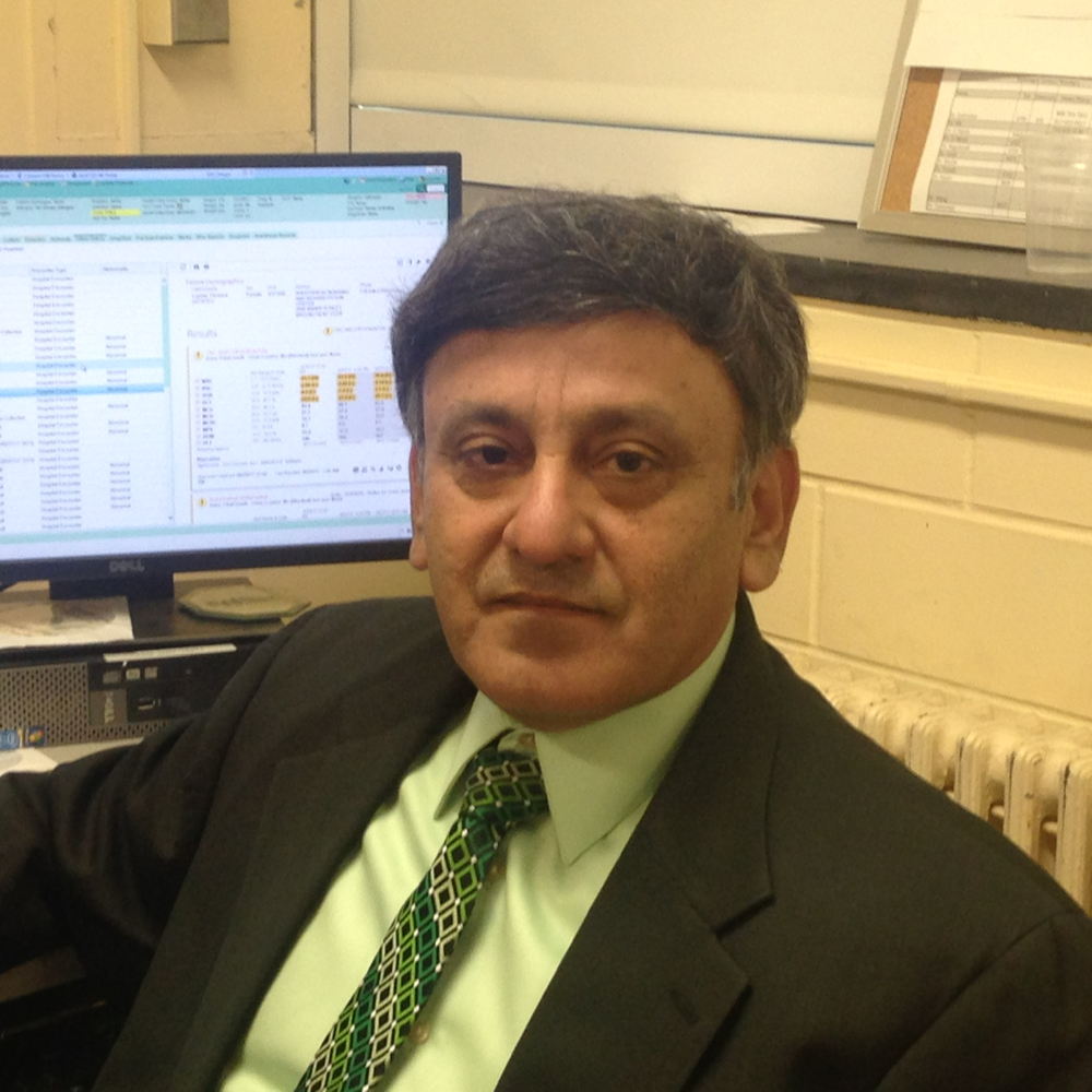 Daniel  Contractor MD