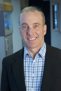 Dr. Alan C Snodgrass DDS
