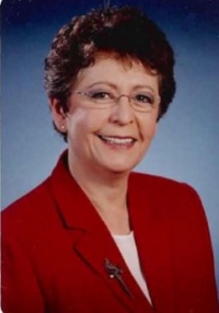 Dr. Ana E Kromhout DDS