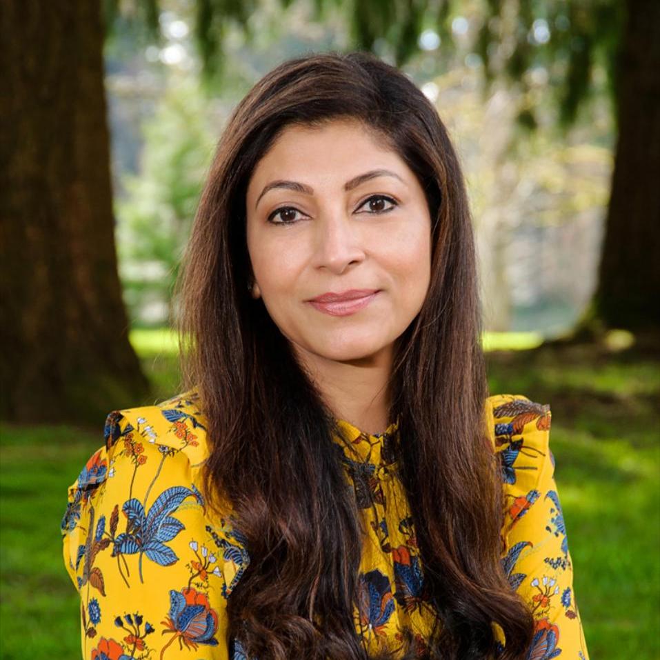 Uzma  Khan