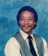 Dr. Thomas  Lee DDS