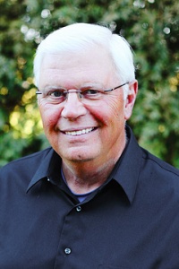 Dr. Thomas G Rykovich DDS