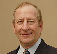 Dr. Earle S Linder MD