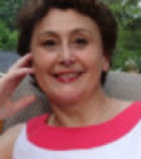 Dr. Nada  Roche M.D.