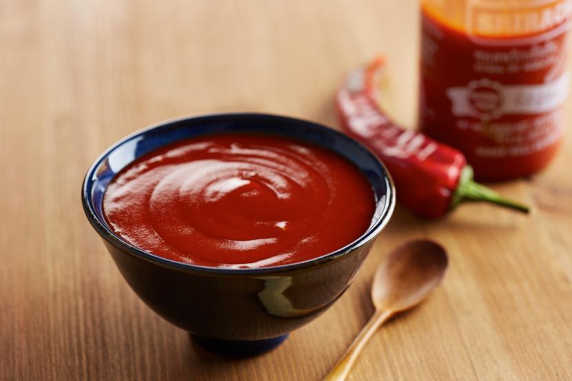 What Is Sriracha Sauce? Sriracha Recipe and Health Benefits