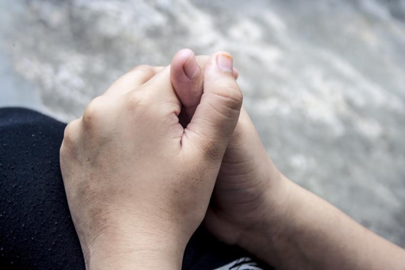 Fist-Clenching and Rheumatoid Arthritis