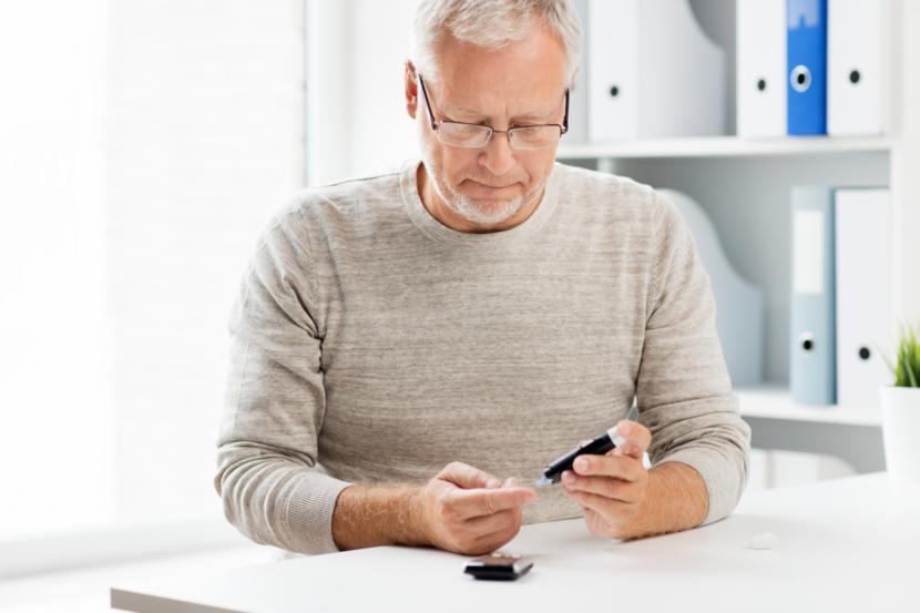 Glucose Monitor May Eliminate Need for Finger Stick