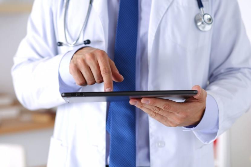 What Doctors Can Learn from Twitter