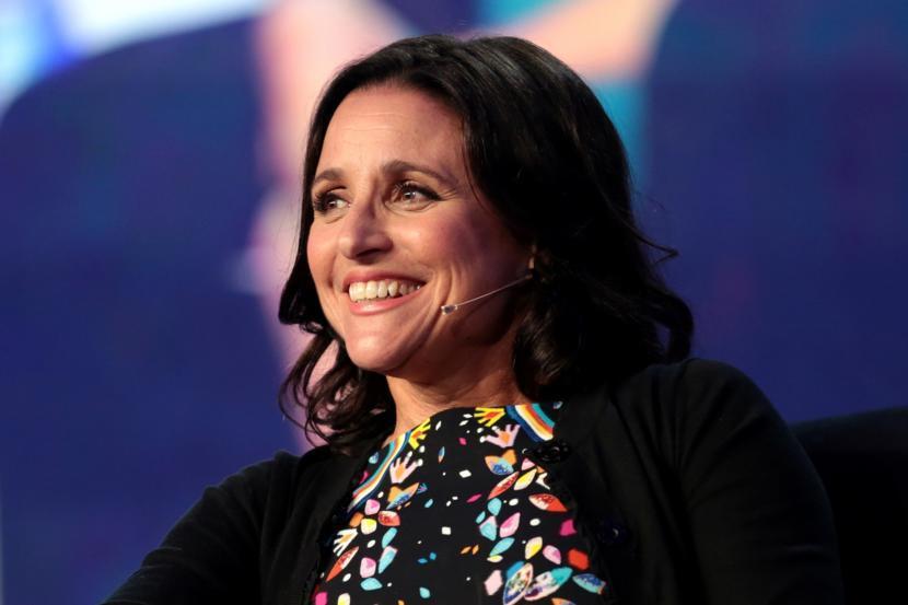 How Julia Louis-Dreyfus Battles Breast Cancer Diagnosis